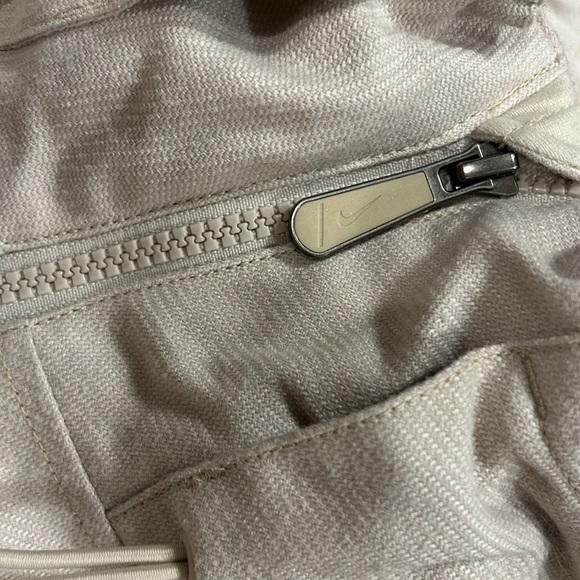 Nike Snowboarding Jacket - Picture 10 of 11